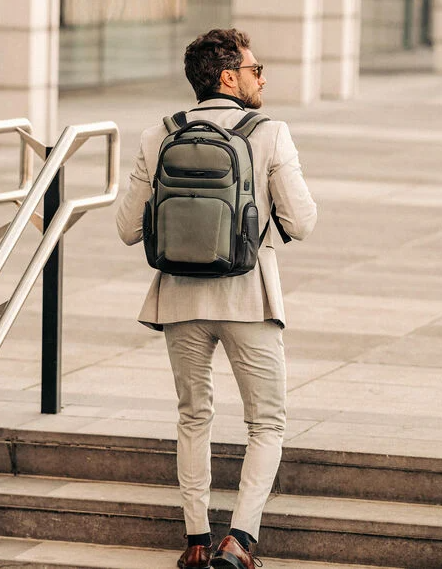 Mochilas para hombre en Bolsos Mariano